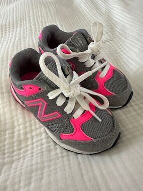 New Balance Kids Gray with Hot Pink Accent Sneakers